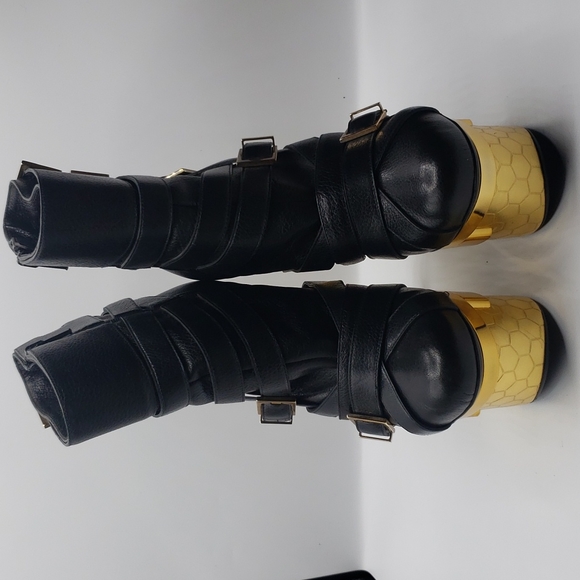 Versace size 39 color black leather 100% Authentic - Picture 16 of 17